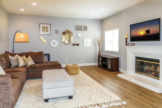 Photo - 16912 Sims Lane