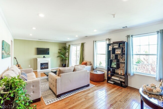 Photo - 234 Matthews Drive