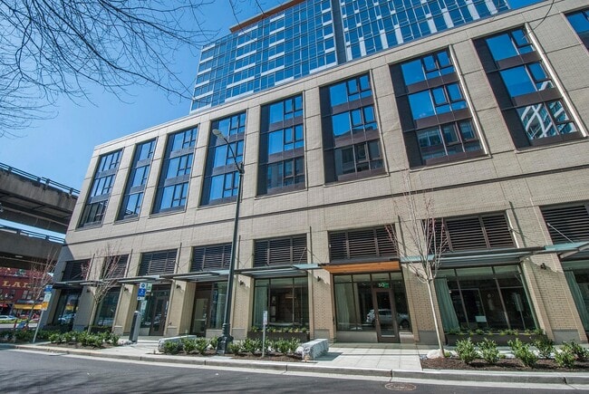 Building Photo - AMLI Waterfront Rental