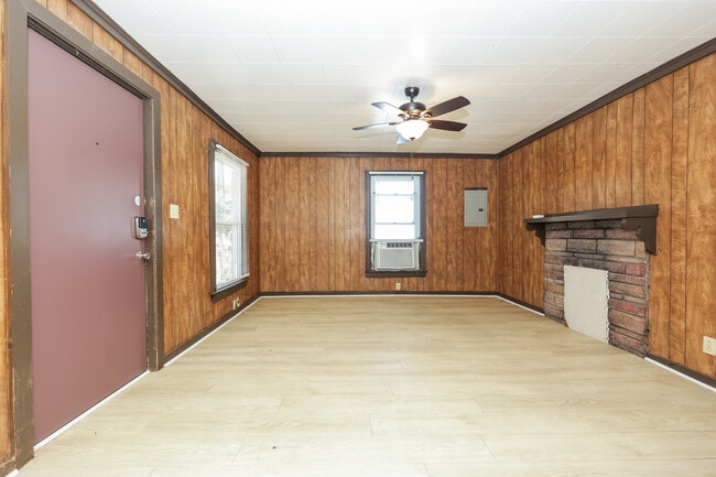 Photo - 1002 33rd Ave N