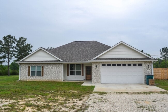 Building Photo - 1832 Three Pine Church Rd