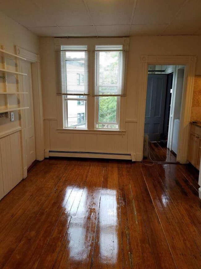 Photo - 254 Windsor St