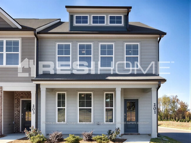 Building Photo - 109 McGurn St