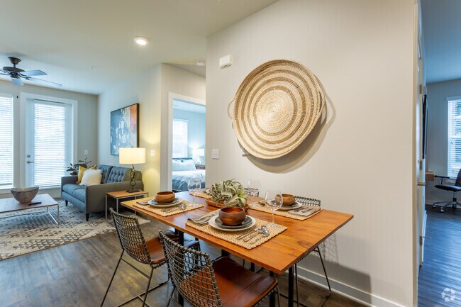 1BR, 1BA - 847sf A3- Dining Area