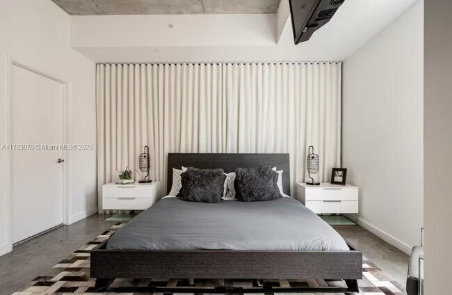 Photo - 151 SE 1st St Unidad 1103