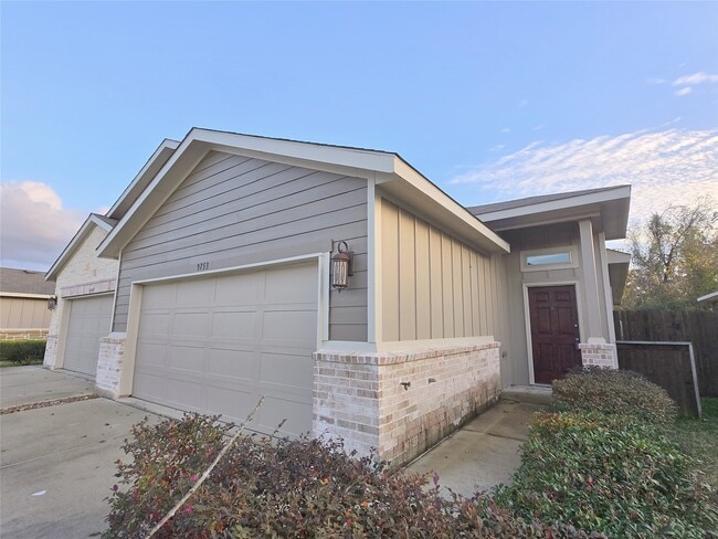 Photo - 9753 Grosbeak Ln