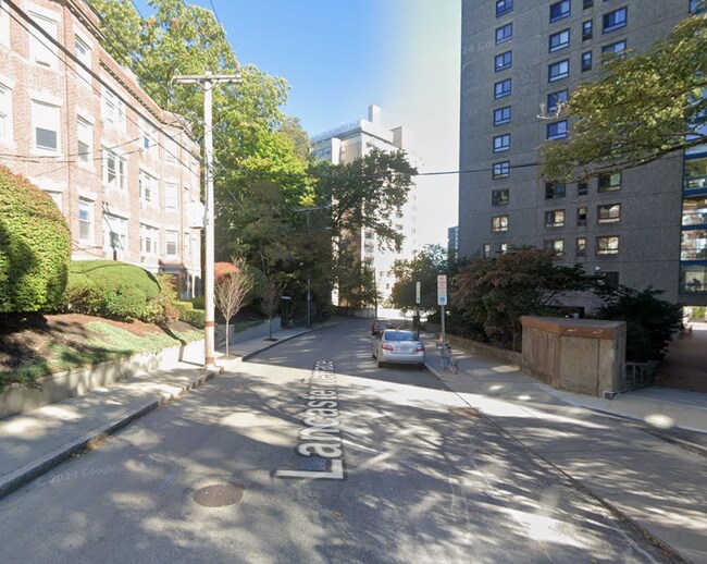 Building Photo - 19 Lancaster Ter Unit 204