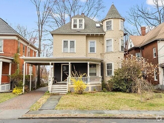 Building Photo - 176 Sargeant St Unit 1 Rental