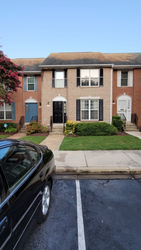 Photo - 1017 Higgins Way