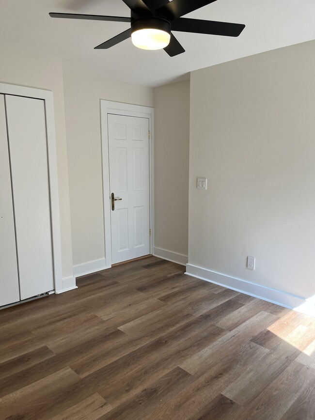 Photo - 30 Nathaniel Blvd Unit B