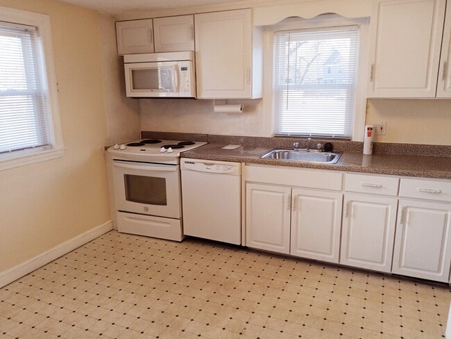 Photo - 188 Lexington St