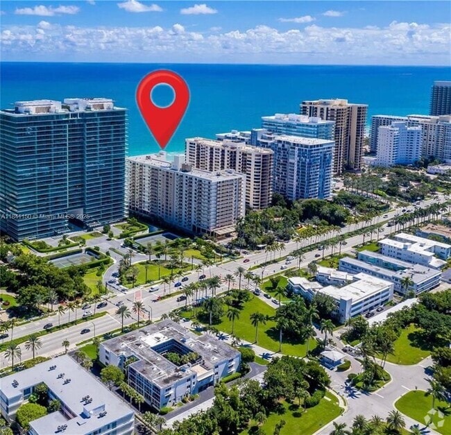 Building Photo - 10185 Collins Ave Rental