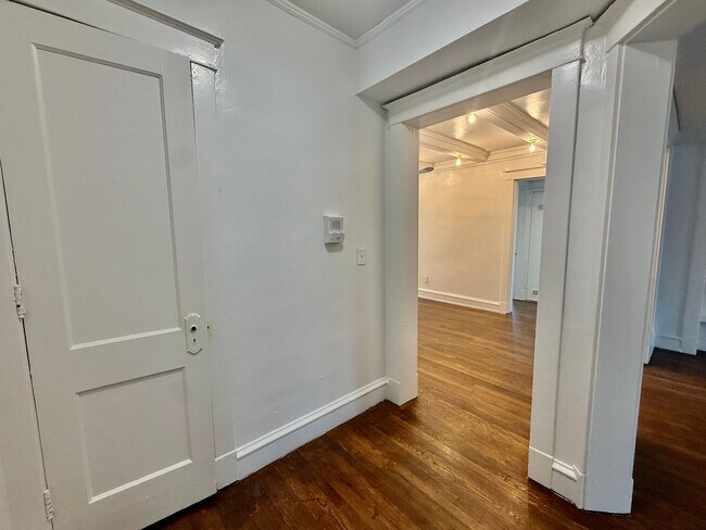 Photo - Shelby Unit 3532-3N