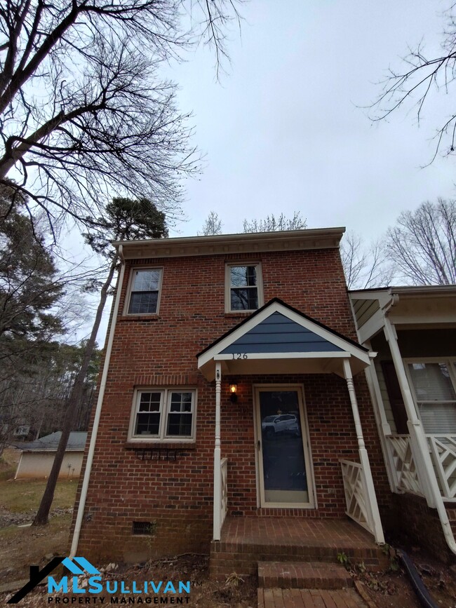 Photo - 126 Milford Ct