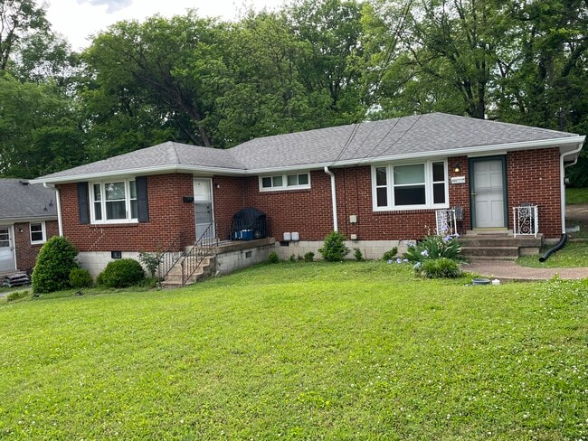 Photo - 3003 Oakland Ave Unit B