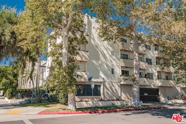 Photo - 4702 Fulton Ave Unit 107