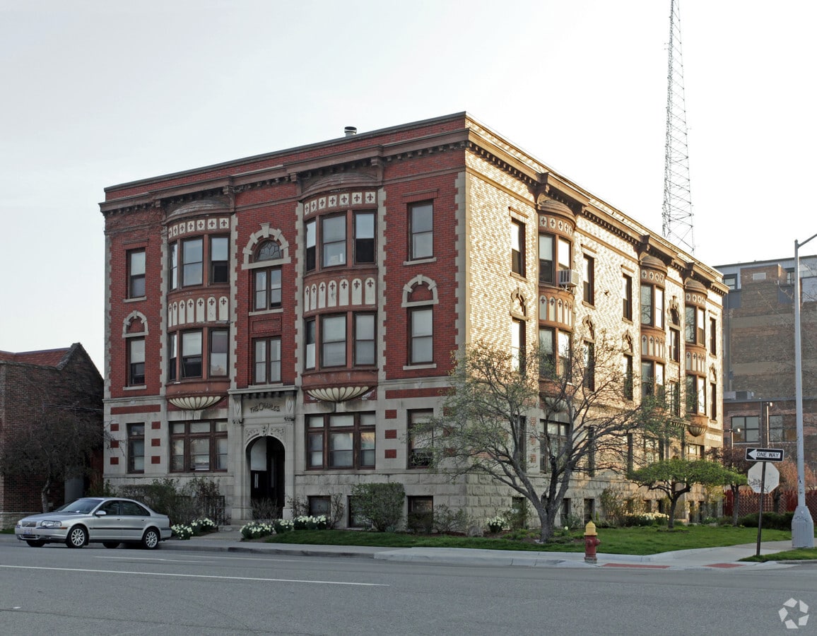 Photo - The Charles Apartments