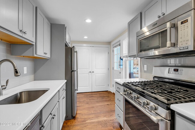 Photo - 217 Jersey Ave