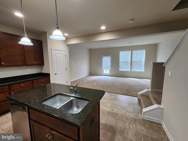 Photo - 104 Oflannery Ct