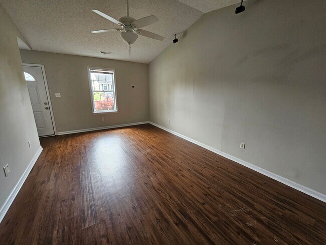 Photo - Upgraded 2 Bedroom Home In Jacksonville