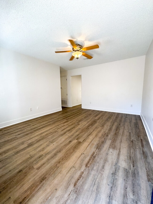 Living room - 2042 Esplanade St