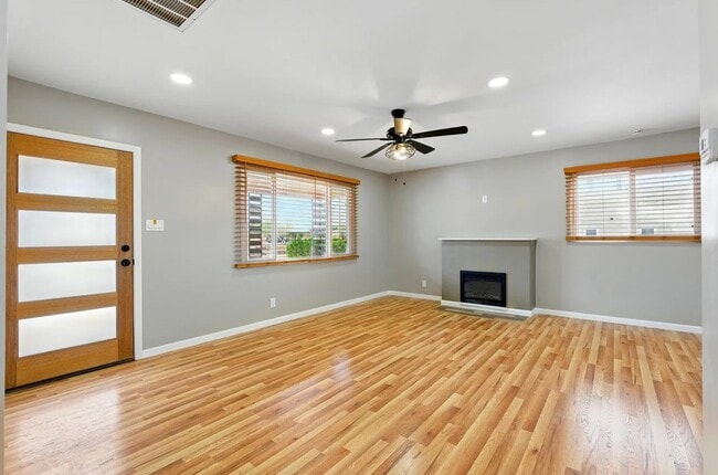 Photo - 2905 San Rafael Ave SE