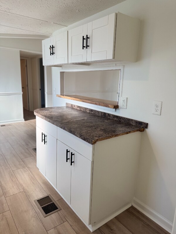 Photo - 811 Williams Lake Rd