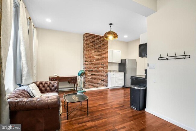 Photo - 618 N 40th St Unit 3