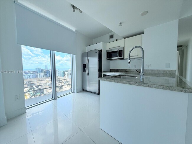 Photo - 185 SW 7th St Unit 3412
