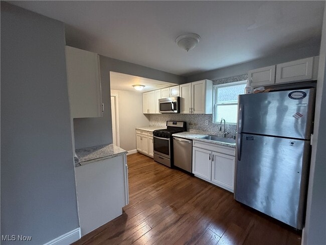 Photo - 33520 Bainbridge Rd