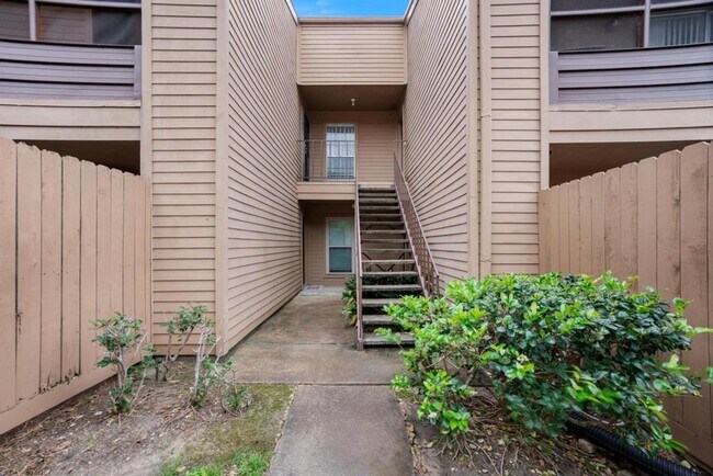 Photo - 10555 Turtlewood Ct