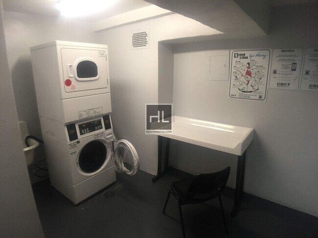 Photo - 5 AVENUE Unit 15G