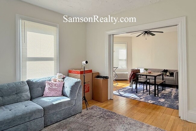 Photo - 209 4th St Unit 2
