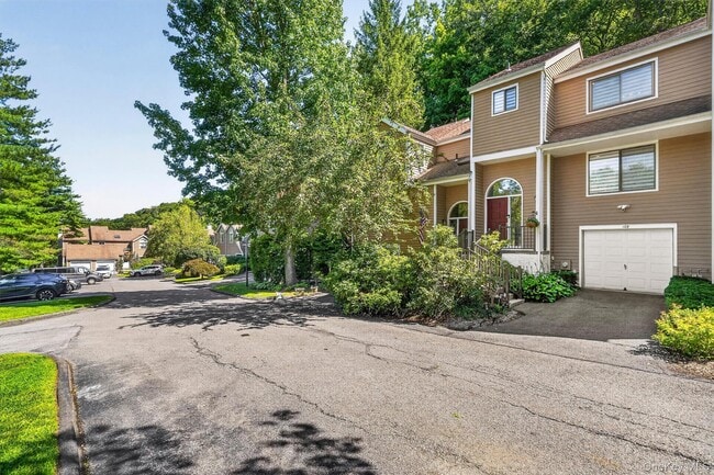 Photo - 109 Woods End Rd