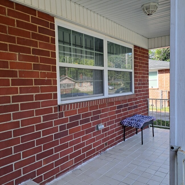 Photo - 1416 W 13th St