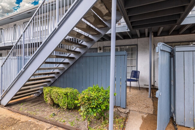 Photo - 12888 Montfort Dr Unit 152