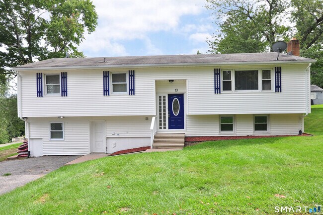 13 Pleasant View Ave