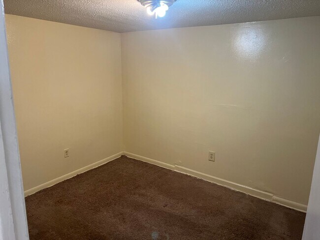 Photo - 1801 Goodyear Ave Unit B