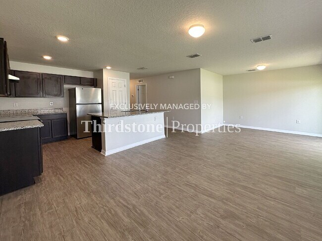 Photo - 37 Wood Amber Ln Unidad A