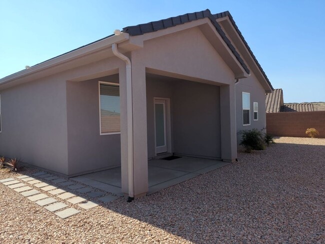 Photo - Modern 3 Bedroom Home with Spacious Layout!