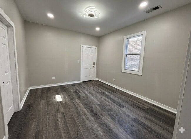 Photo - 4332 S Hermitage Ave