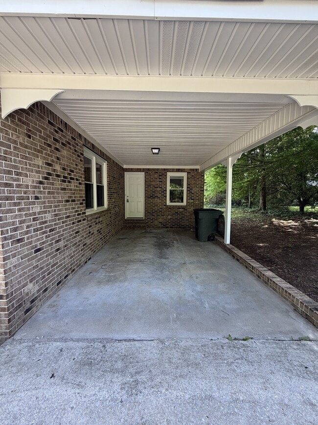 Photo - 315 Monroe Nunley Rd