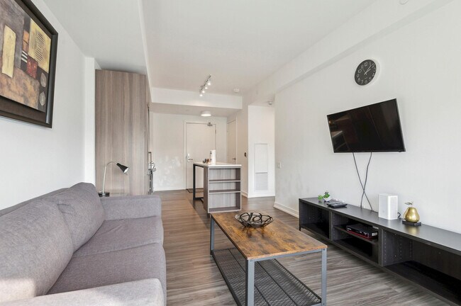 Photo - 99 Gerrard St W Unit FL1-ID1031026P