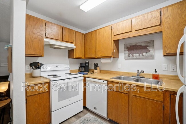 Photo - 714 Dell Range Blvd