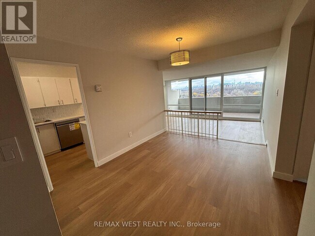 Photo - 260 Scarlett Rd Unit 1908