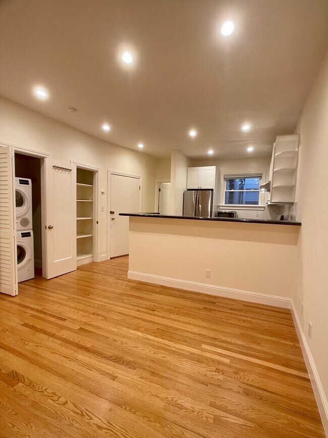 Photo - 1133 Fell St Unit 6