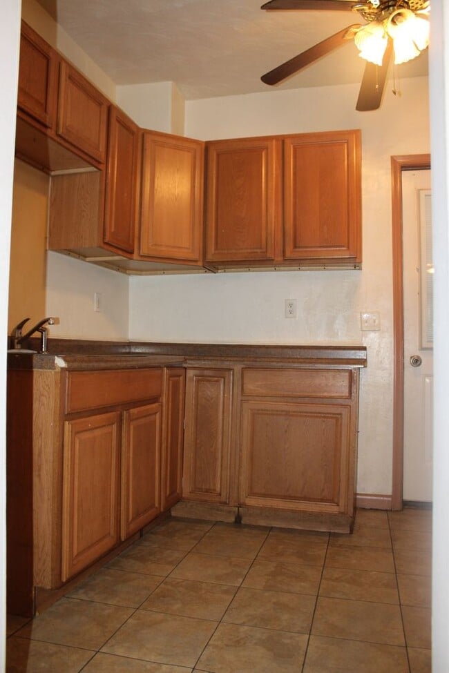 Photo - 3 Bedroom Rowhome in North York