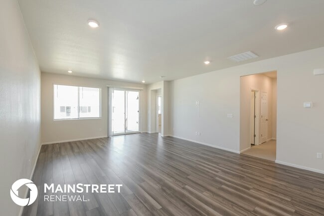 Photo - 2815 Black Hawk Pl