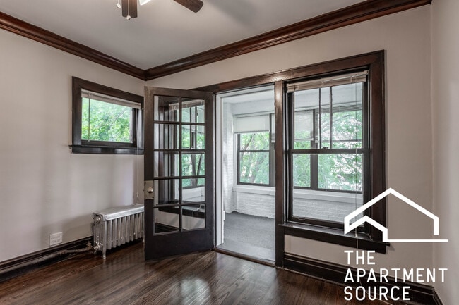 Building Photo - 3930 N Drake Ave Unit 2