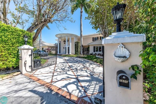 Photo - 1600 S Ocean Dr House